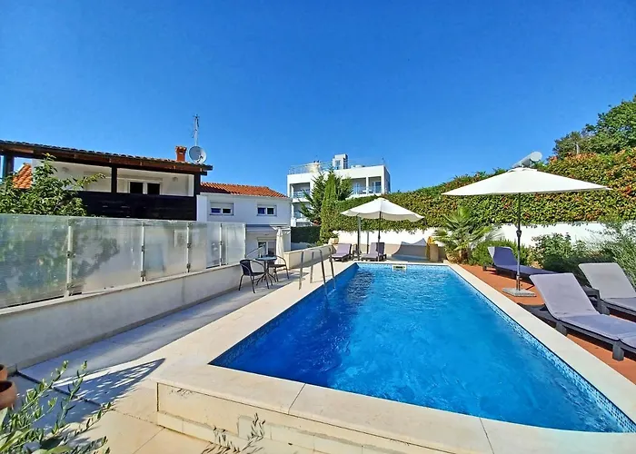 Sebelja Apartment *