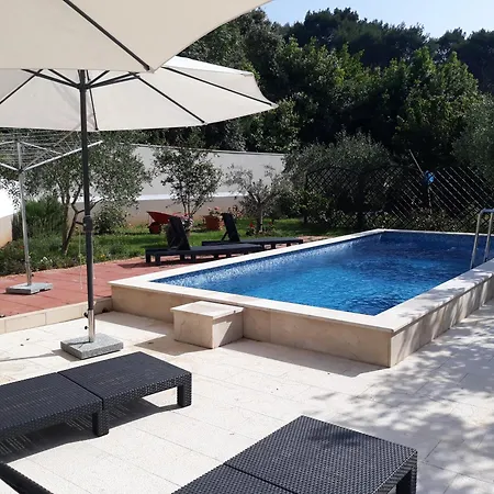 Apartament Sebelja *