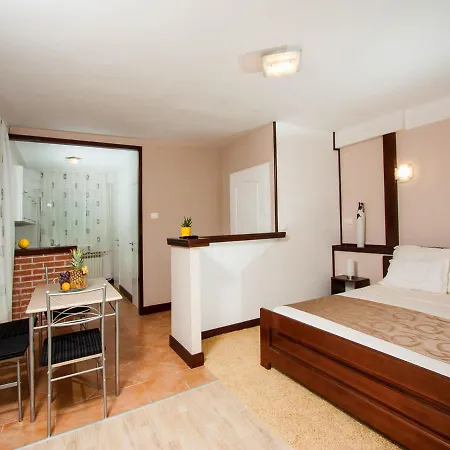 Sebelja Apartament Pula