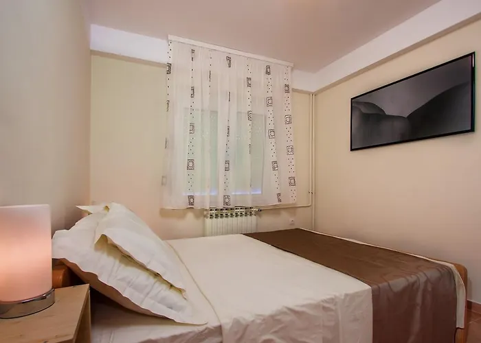 Sebelja Apartment *