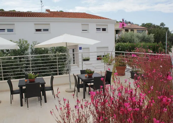 Sebelja Apartment *